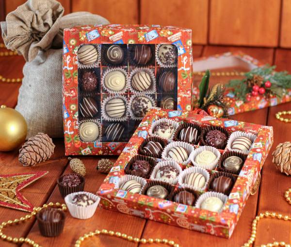 Конфеты кедровые "Ассорти в шоколаде" в новогодней упаковке!